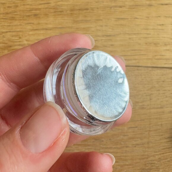 Inc.redible You Glow Girl Iridescent Jelly highlighter - Cosmic Blur - Picture 3 of 6